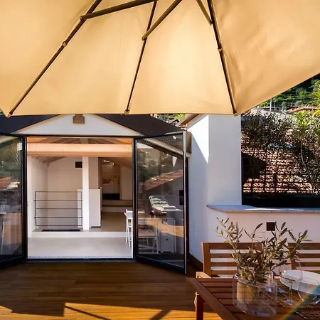Numero 6 Holiday home